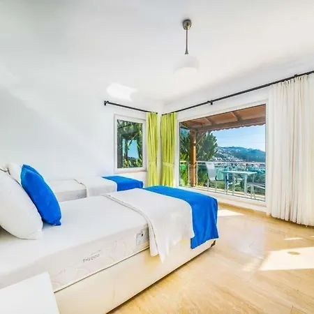 וילה Sleeps 10 Pool Air Con Wifi *
