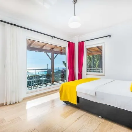 Sleeps 10 Pool Air Con Wifi * קלקן