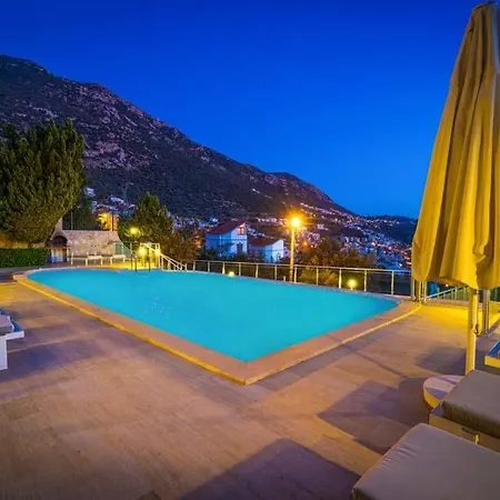 וילה Sleeps 10 Pool Air Con Wifi *